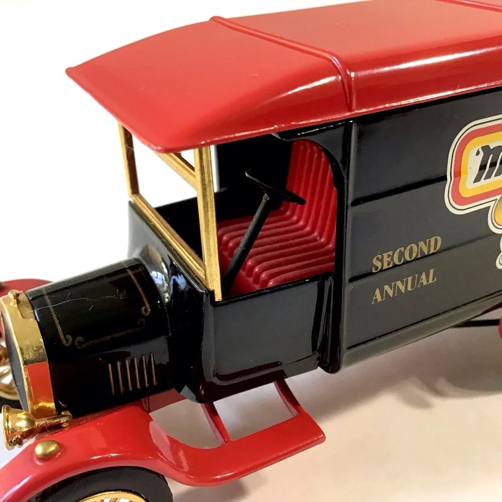 Matchbox Collectors Guild 2nd Annual 1926 Ford Model TT 1:43 Yesteryear YYM38030